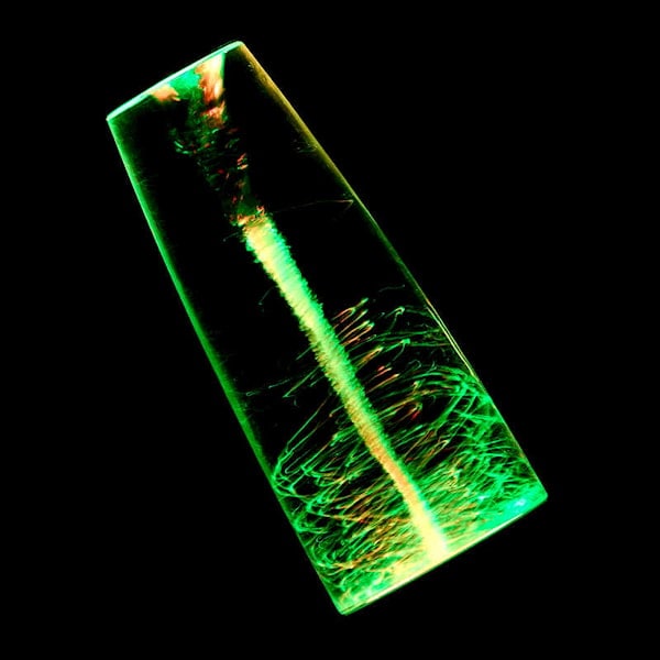 Lumez Tornado Lamp - farveskiftende bordlampe