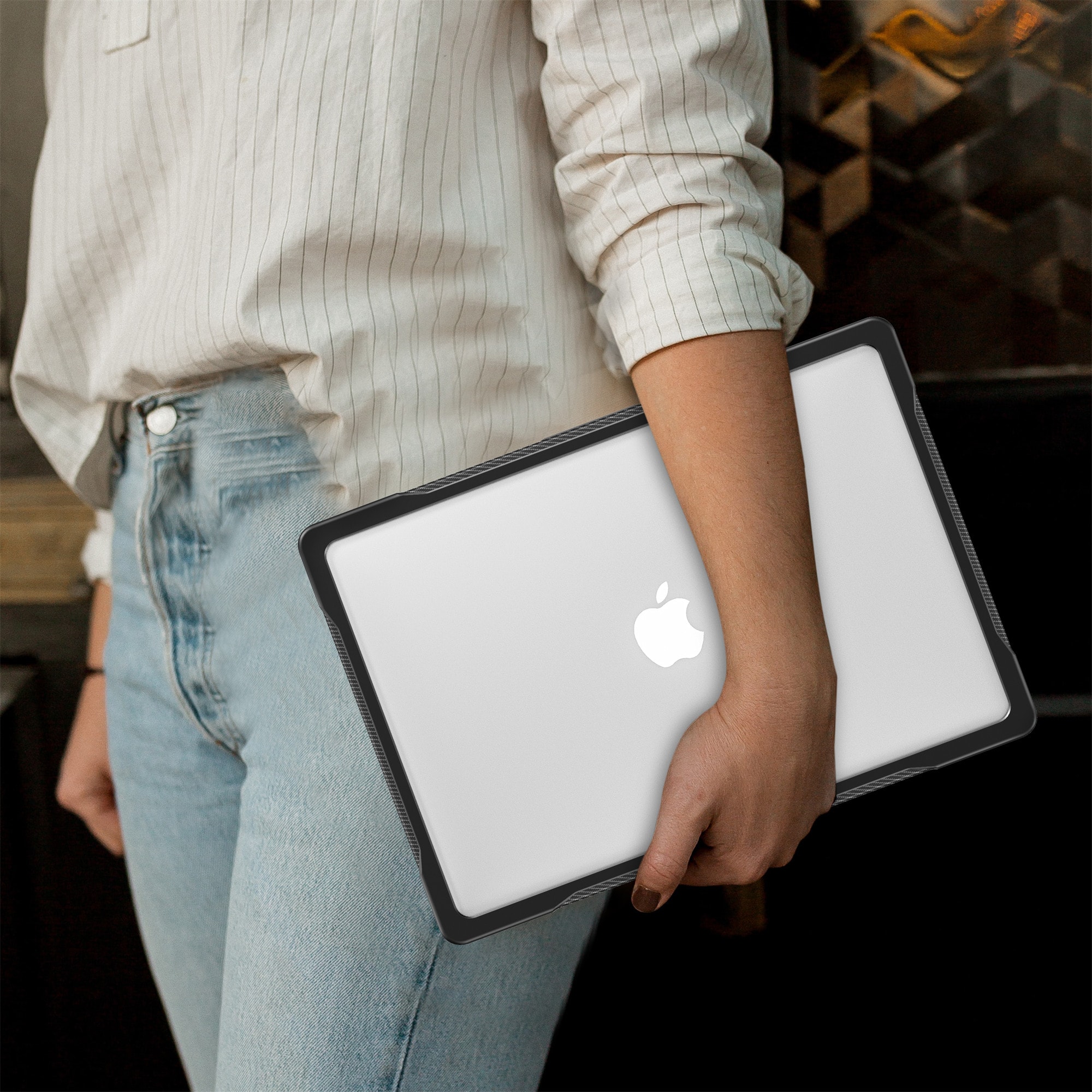 Apple MacBook Pro 14 2024 Stødsikkert Hybrid-cover, Gennemsigtig