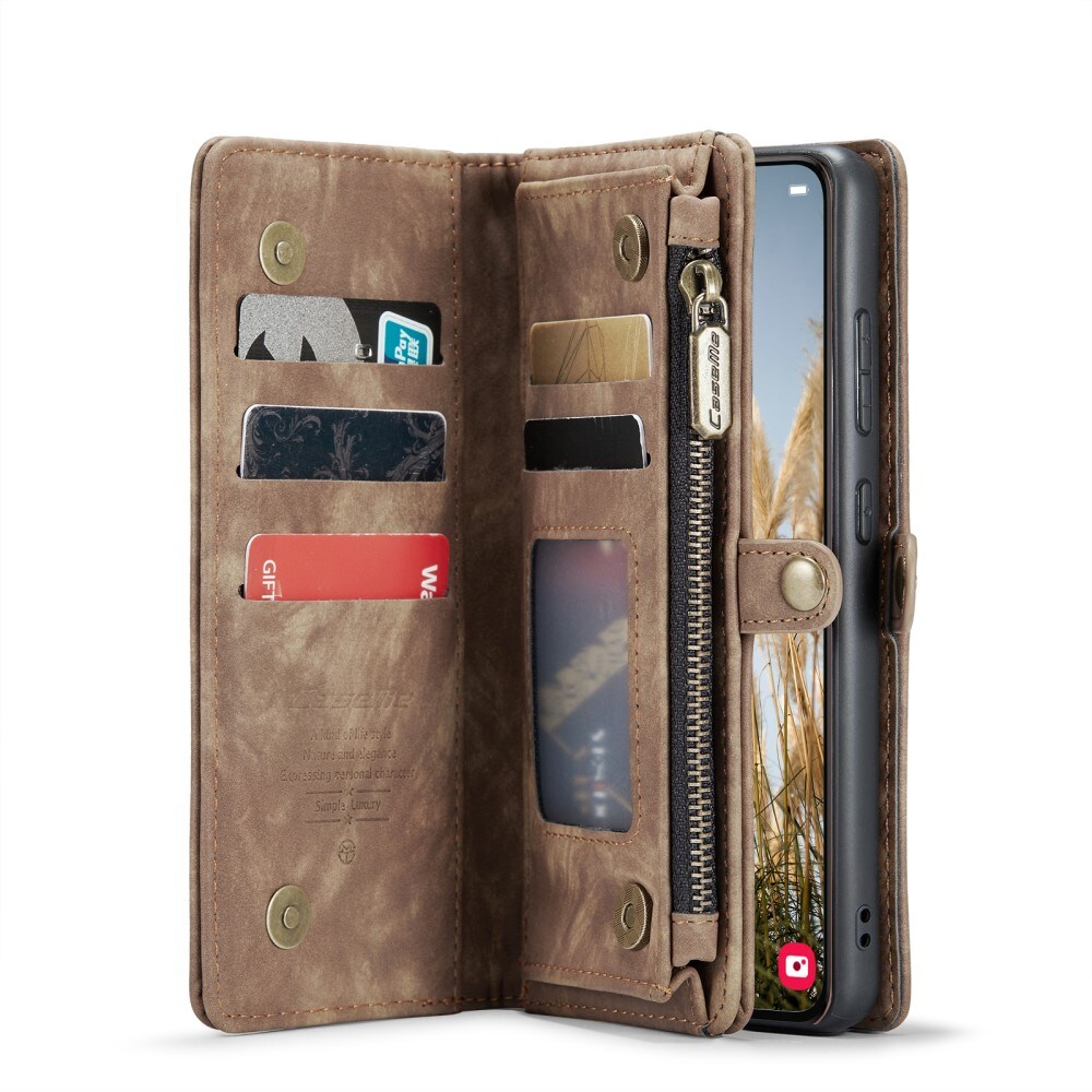 Samsung Galaxy S24 FE Rummeligt pungetui med mange kortholdere, Brun