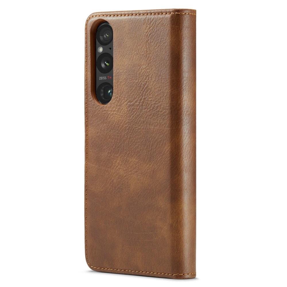 Sony Xperia 1 V Pungetui med aftageligt cover, Cognac