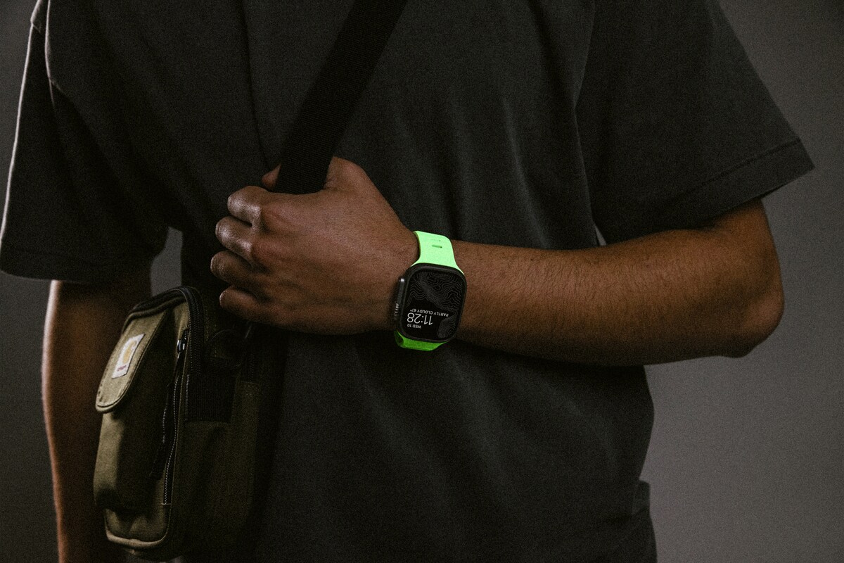 Apple Watch Series 1-3 38mm Armbånd - Sport Band Glow 2.0 - Limited edition