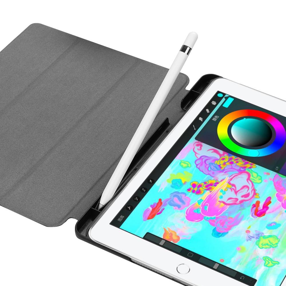 Apple iPad 9.7 6th Gen (2018) Tri-fold etui med penneholder, Sort